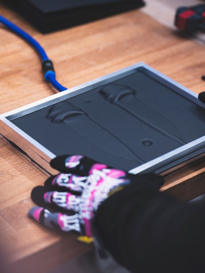 Precision in every cut. Our kydex holsters, made in-house. ⚙️🇨🇿 #EUROBLADEWORX #EBXknives #EBXofficial...