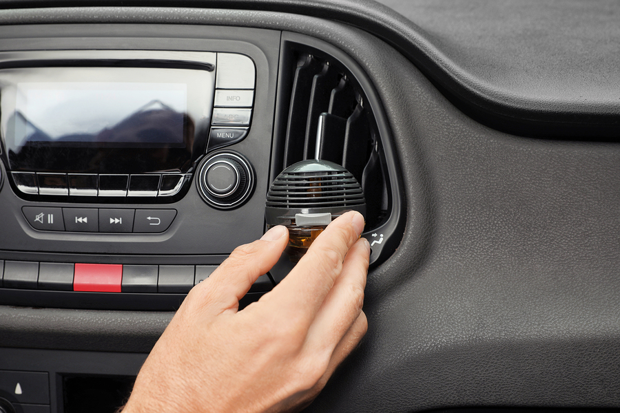 Ako si vybrať efektívny osviežovač vzduchu do auta?