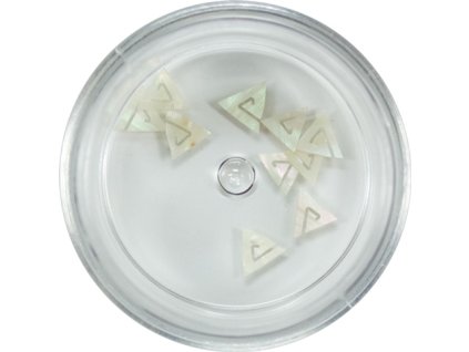 Trang trí bằng ngọc trai - triangle (10)