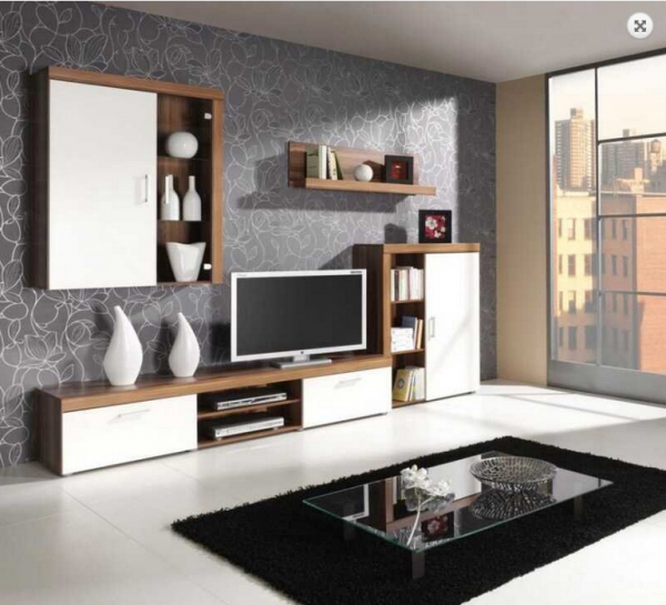 Inspirace do obývacího pokoje: Světlé barvy, dostatek světla a nepostradatelné dekorace