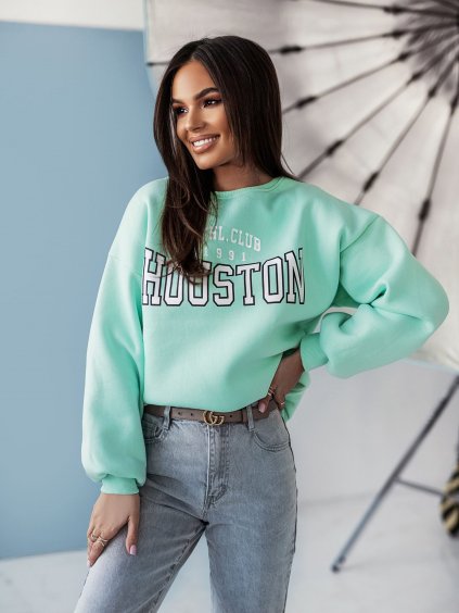 D7020E6E F3A5 4FB3 A3CC 55F9FA9D509C