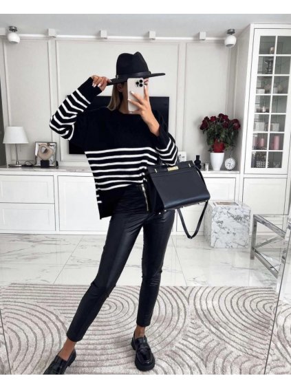 25C9F55C 2442 486F A05E 7DD78048EFB2