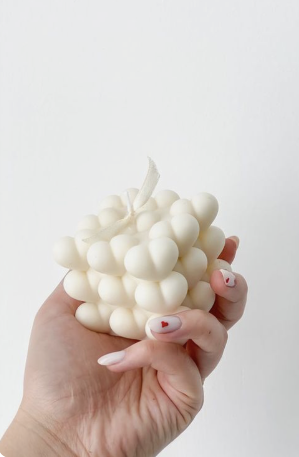 Originální dárek, který nezklame: 5 tipů pro ty, kdo nechtějí dávat zbytečnosti