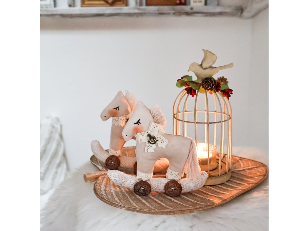 Vintage houpací koník - poslední kusy