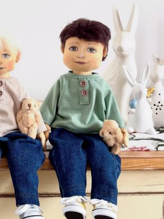 Poslední z trojice sourozenců. 🥰 Zítra se všichni vydají do svých nových domovů. Každý z nich bude mít jiný pokojíček,...