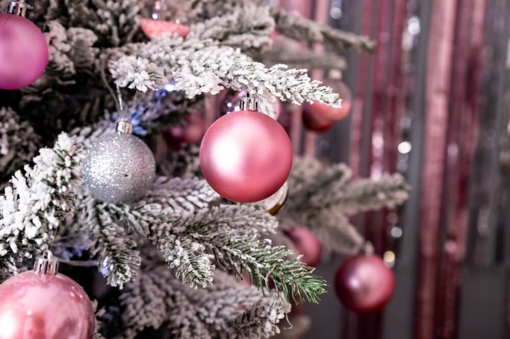 Aké vianočné ozdoby budú trendy v roku 2024?