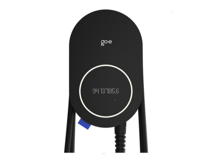 go-e Charger CORE 11/22 kW – WallBox ze zintegrowanym kablem Typ 2 na stojaku
