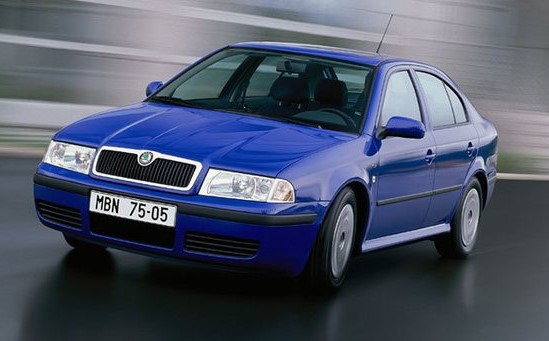 Montáž autorádia do Škoda Octavia 1