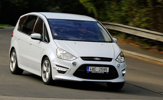 Montáž autorádia do Ford S-MAX