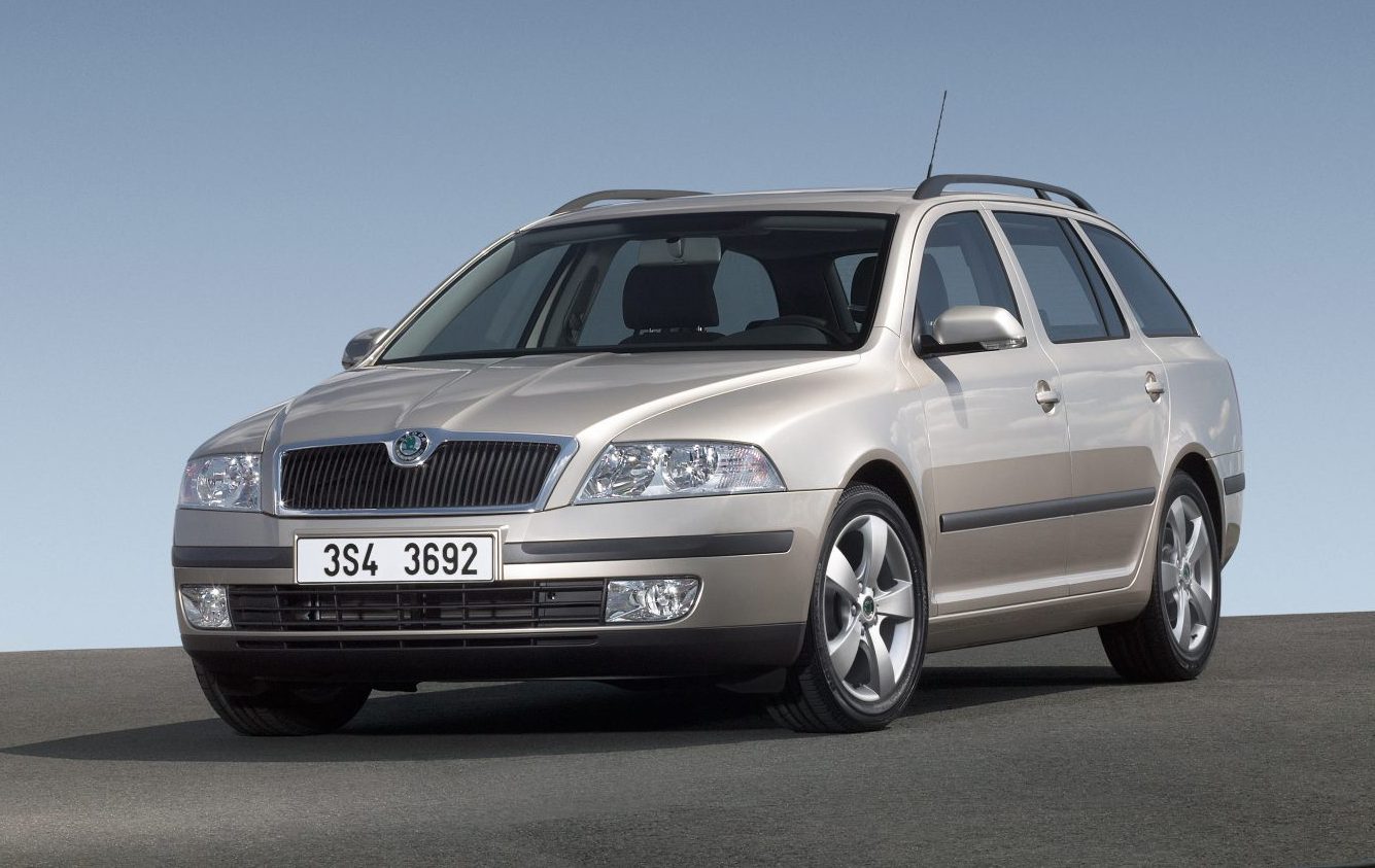 Montáž autorádia do Škoda Octavia 2