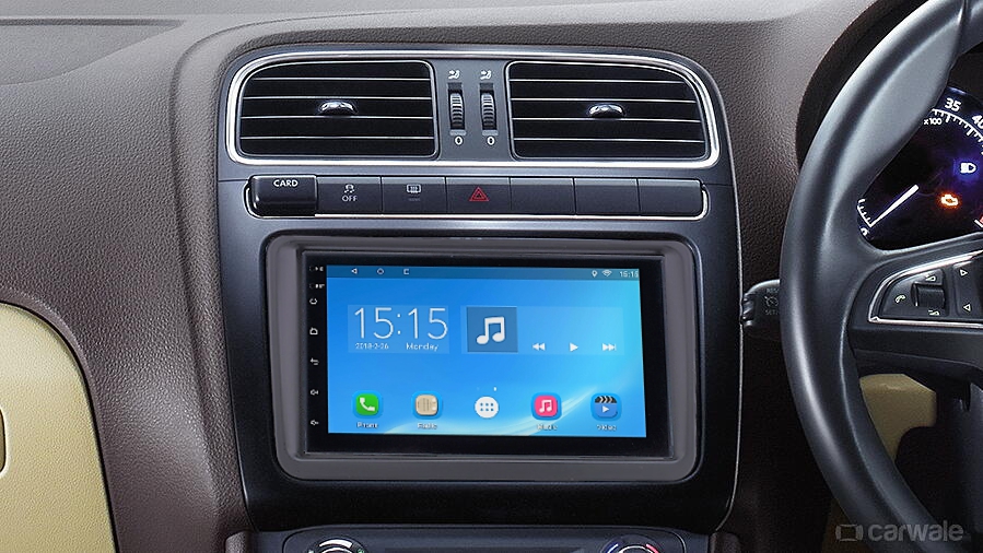 Skoda_Rapid_predFL_2DIN-evtech.cz