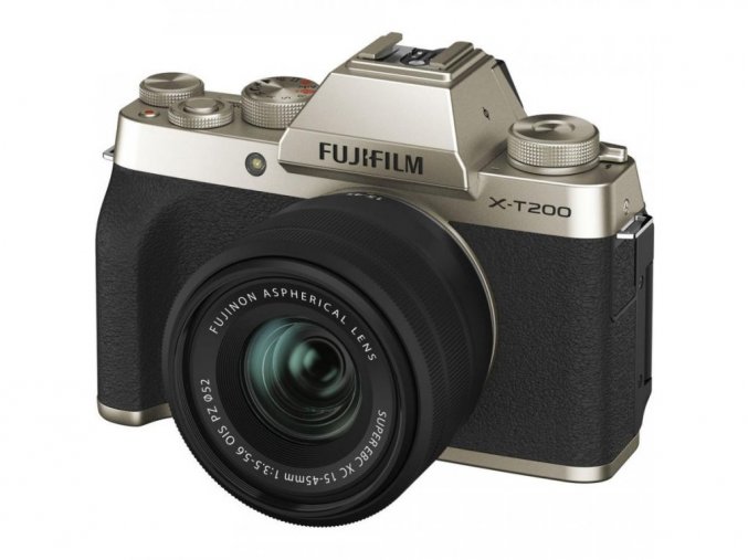 Fujifilm X-T200 + Fujinon XC 15-45mm f/3,5-5,6 zlatý