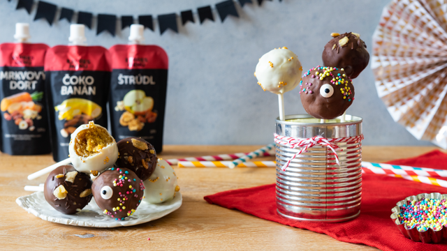Dortová lízátka – cake pops