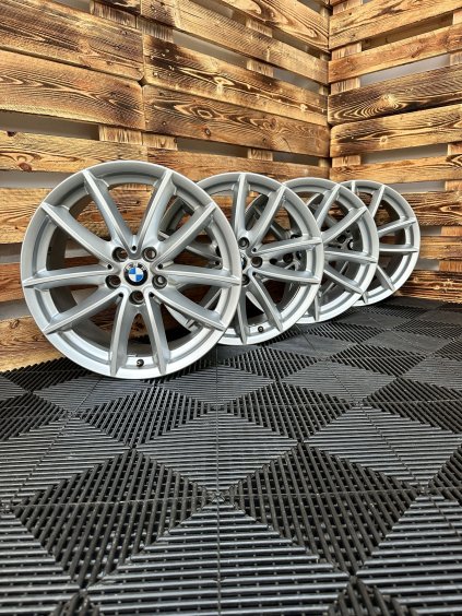 BMW X5 G05, X6 G06 - originální ALU disky 5x112 R18 (6880684) - sada 4 ks