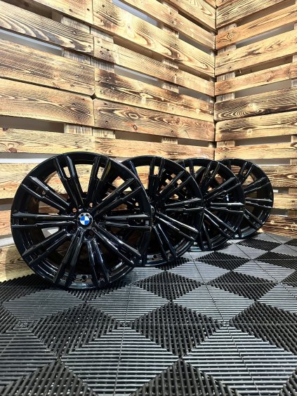 BMW 3 G20, G21 - originální ALU disky 5x112 R18 (8089890, 8089891) - sada 4 ks