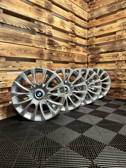 BMW 5 F10, F11 - originální ALU disky 5x120 R19 (7842656, 7842657) - sada 4 ks