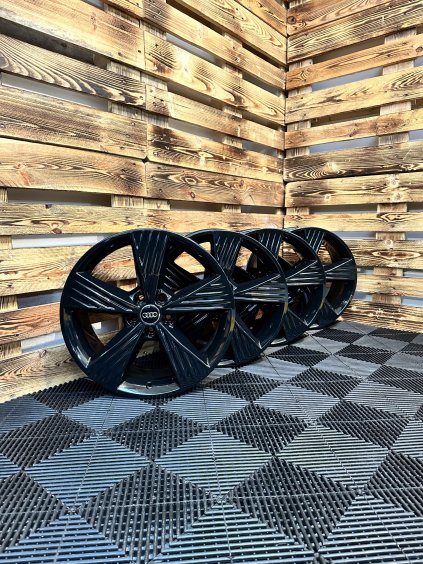 Audi Q4 E-Tron F3 - originální ALU disky 5x112 R19 (89A601025B) - sada 4 ks