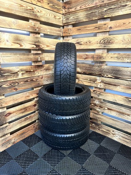 ZIMNÍ pneumatiky Uniroyal WinterExpert 215/50/18 92V