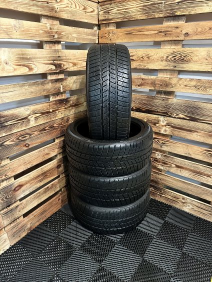 ZIMNÍ pneumatiky Barum Polaris 5 235/40/19 96V XL