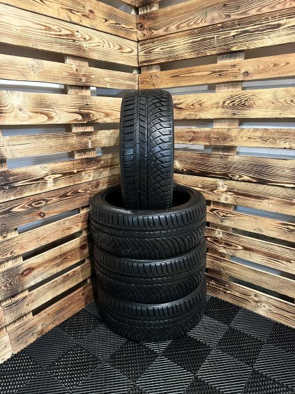 ZIMNÍ pneumatiky Kumho WinterCraft WP72 235/40/19 96V