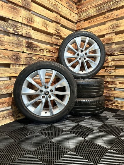 LETNÍ - Škoda Karoq - originální ALU disky 5x112 R18 (57A601025D) - sada 4 ks