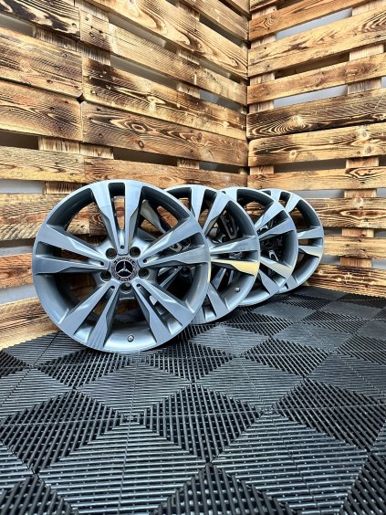 Mercedes Benz třída C - W205 - originální ALU disky 5x112 R18 (A2054012802) - sada 4 ks