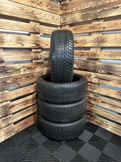 ZIMNÍ runflat pneumatiky Goodyear UltraGrip Performance8 245/45/19 102V