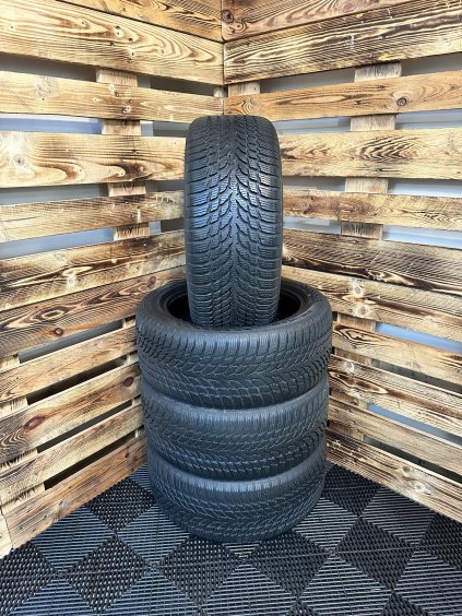ZIMNÍ pneumatiky Nokian WR Snowproof 245/45/18 100V