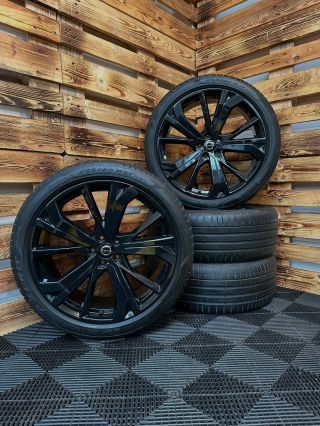 NOVINKA k prodeji červen 2026🛞 Volvo XC60 II ▪️letní orig. ALU sada Volvo ▪️5x108 8,5Jx21 ET49,5 ▪️ letní Pirelli PZero...