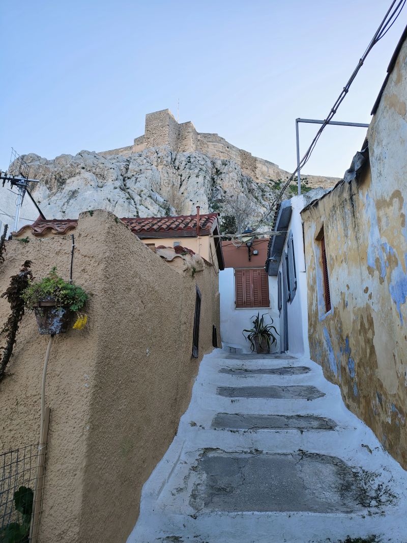 KYKLADY UPROSTRED ATÉN! 💡