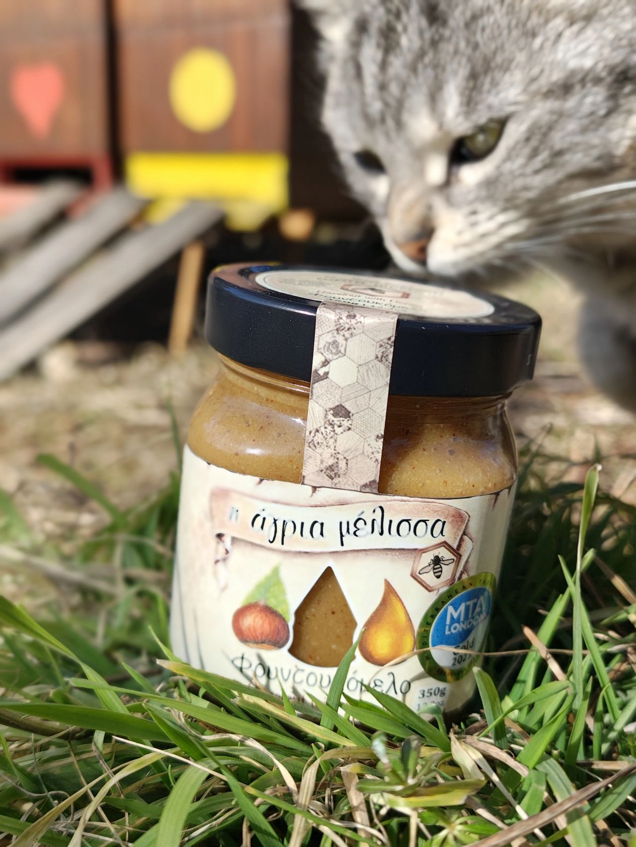 ...že "toto keď ochutnáte, inú orieškovú nátierku už nekúpite!!!"🤣