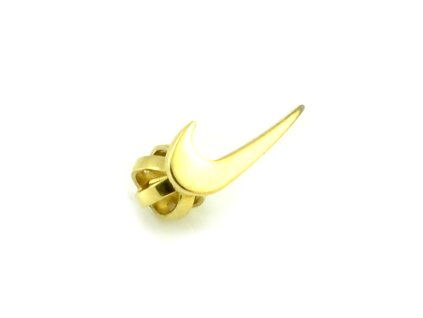 Náušnica zo žltého zlata nike