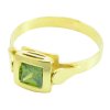 Prsteň zo žltého zlata 5 mm x 5 mm - zelený zirkón