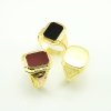 Zlatý pánsky pečatný prsteň s červeným onyxom