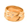 Zlaté Svadobné obrúčky z červeného zlata s gravírom a kamienkom