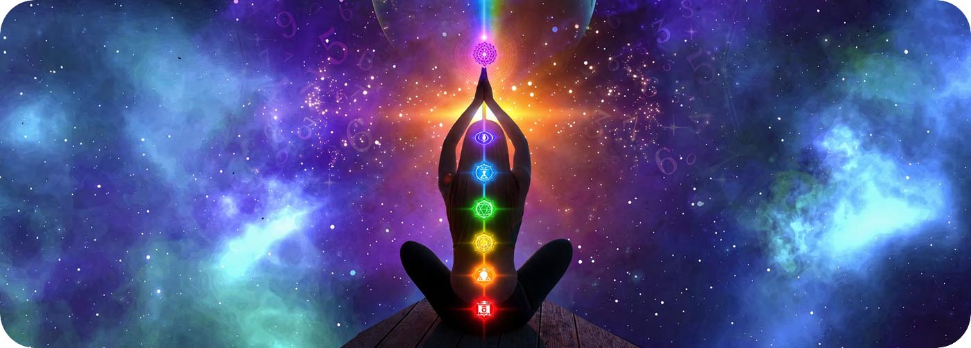 Co jsou čakry, jak fungují a jak ovlivňují vaše tělo, mysl i energii