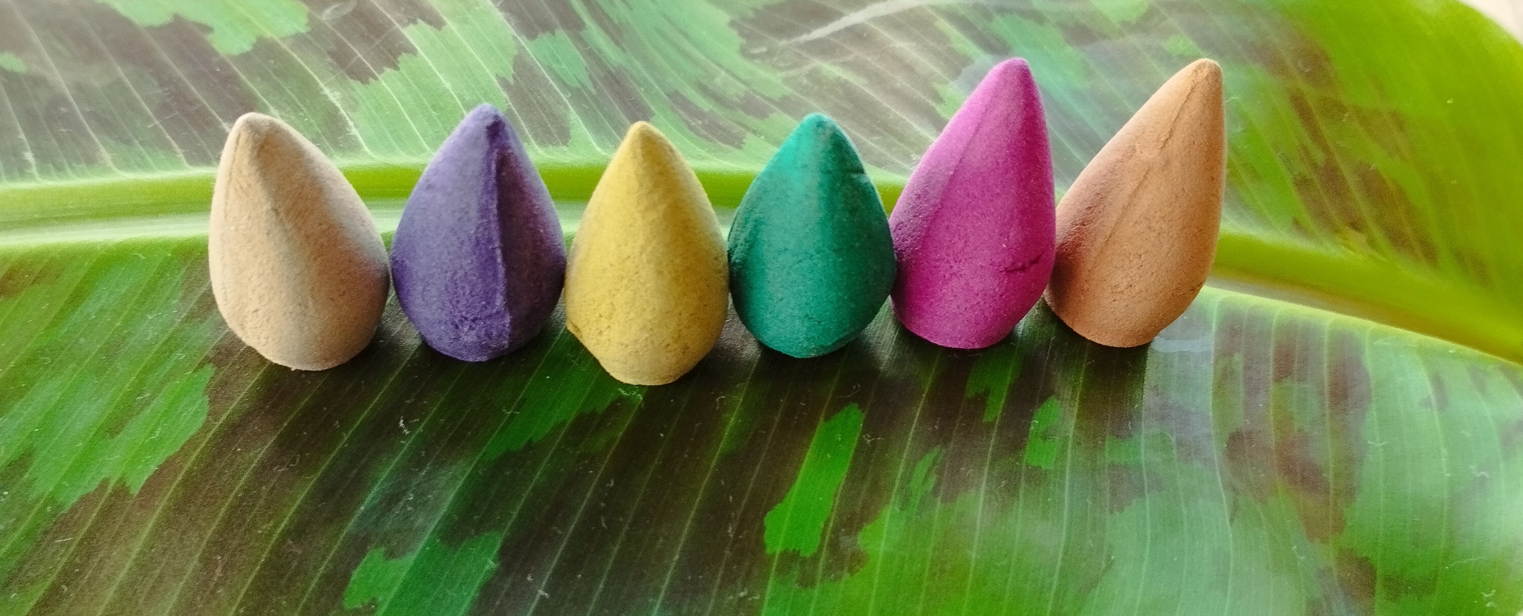 vonné tyčinky, meditácia, očista priestoru