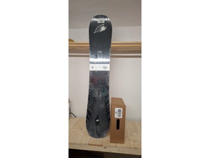 F2 Black Deck 140cm roockie Boy s vázáním M