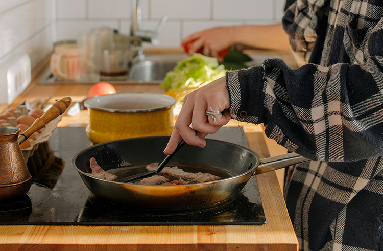 3 důvody, proč mít doma fritovací olej