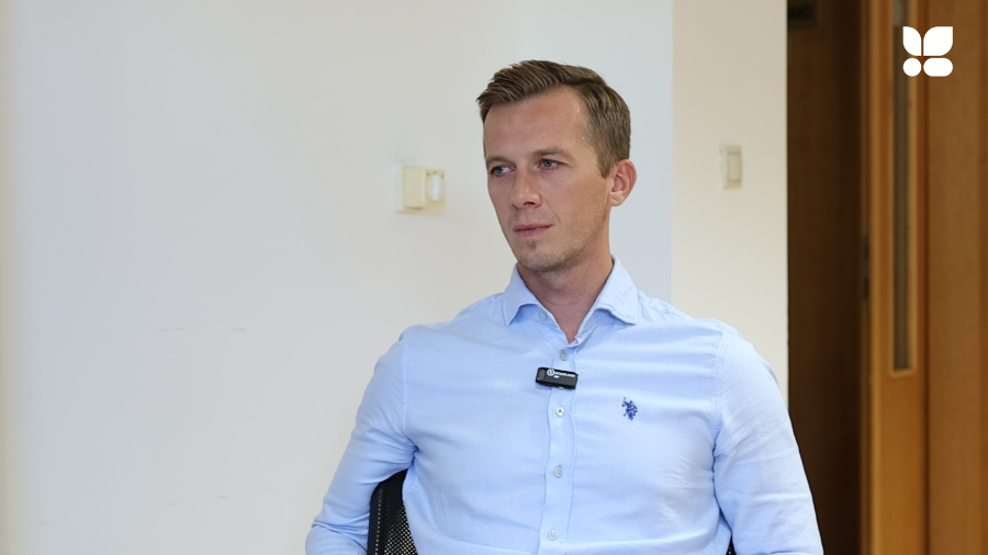 (VIDEO) Posouvání hranic výkonu: Rozhovor s Petrem Lopatou, PhD na 9. Mezinárodní sportovní konferenci