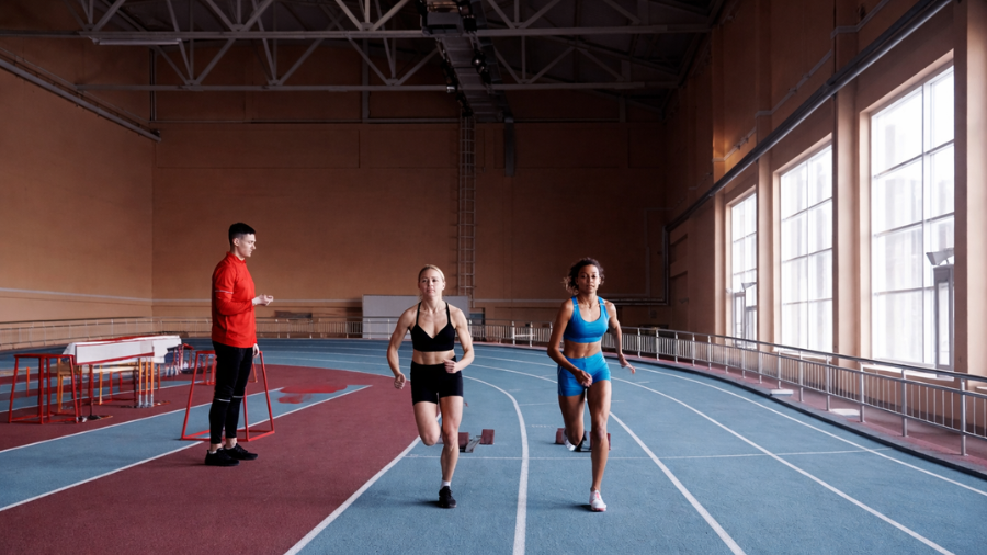 Antrenament, performanță și echilibru în sport: o perspectivă practică din partea unui antrenor de fitness și alergare