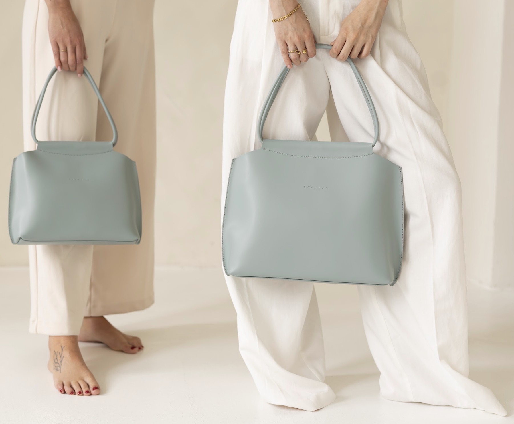 Paměť kůže: Jak krásně stárnou věci, které si vybereme