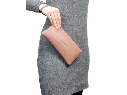 kožená taštička elen střední černá hladká
