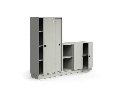 Uzamykateľná skriňa QBUS + 2 otvorené priehradky, so soklom, 1636x2000x420 mm, svetlošedá