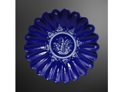Scalloped plate T2