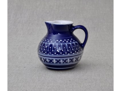 Small pitcher
