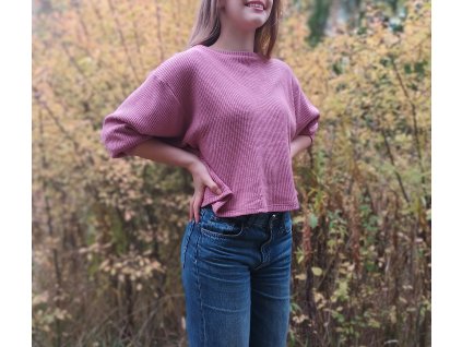 Svetřík s netopýřimi rukávy