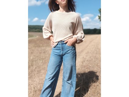 Svetřík s nařasenými rukávy