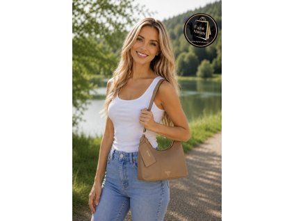 Camel kabelka GUESS