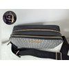 Logovaná crossbody GUESS
